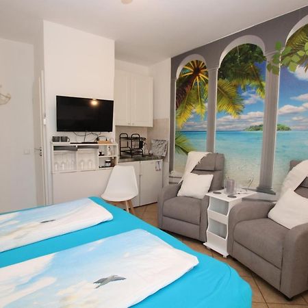 Blue Adria Suites Porec Exterior photo