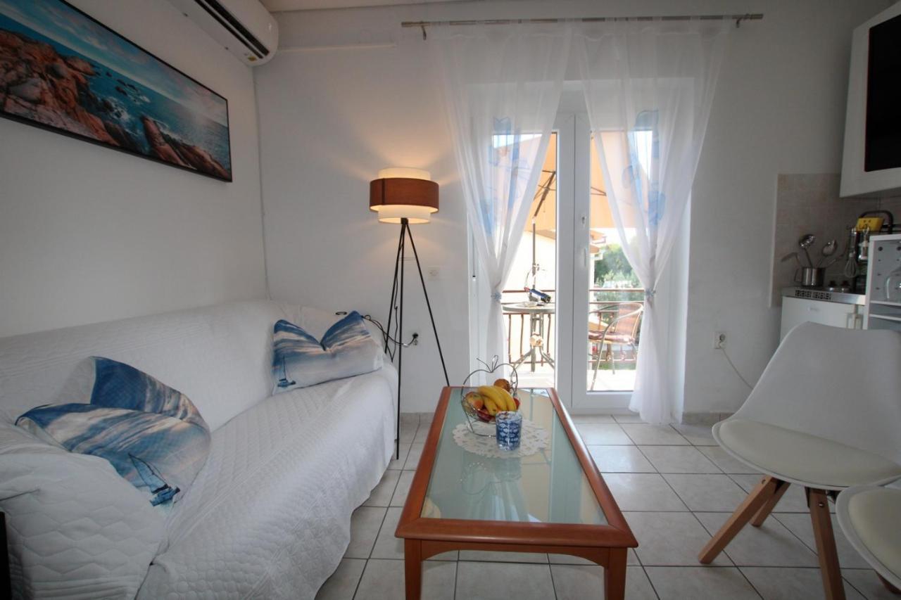 Blue Adria Suites Porec Exterior photo