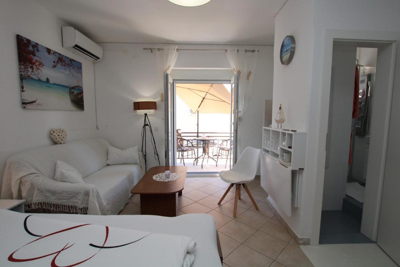 Blue Adria Suites Porec Exterior photo