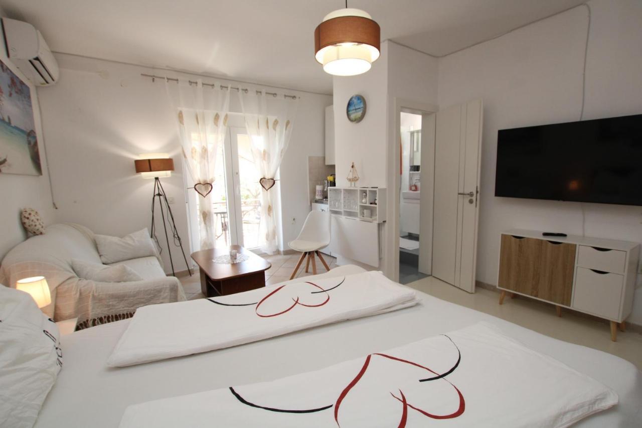 Blue Adria Suites Porec Exterior photo